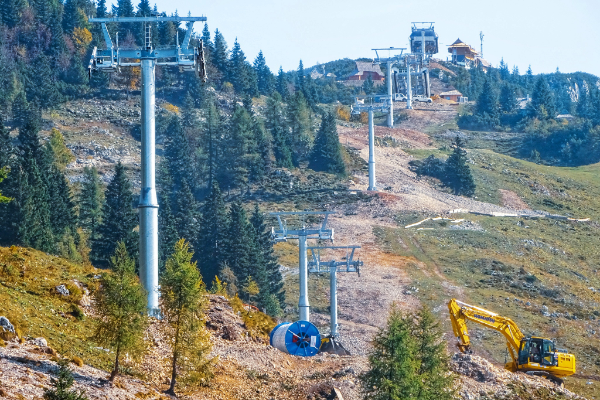 Šestsedežnica bo kmalu popeljala prve potnike